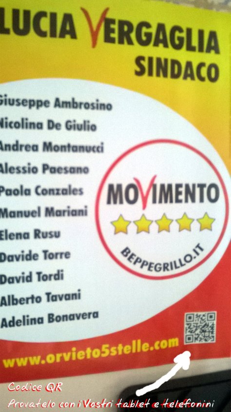 poster m5s orvieto con il qr